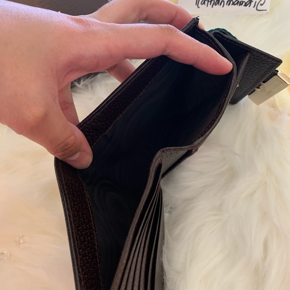 COPY - Wallet - Picture 15 of 16